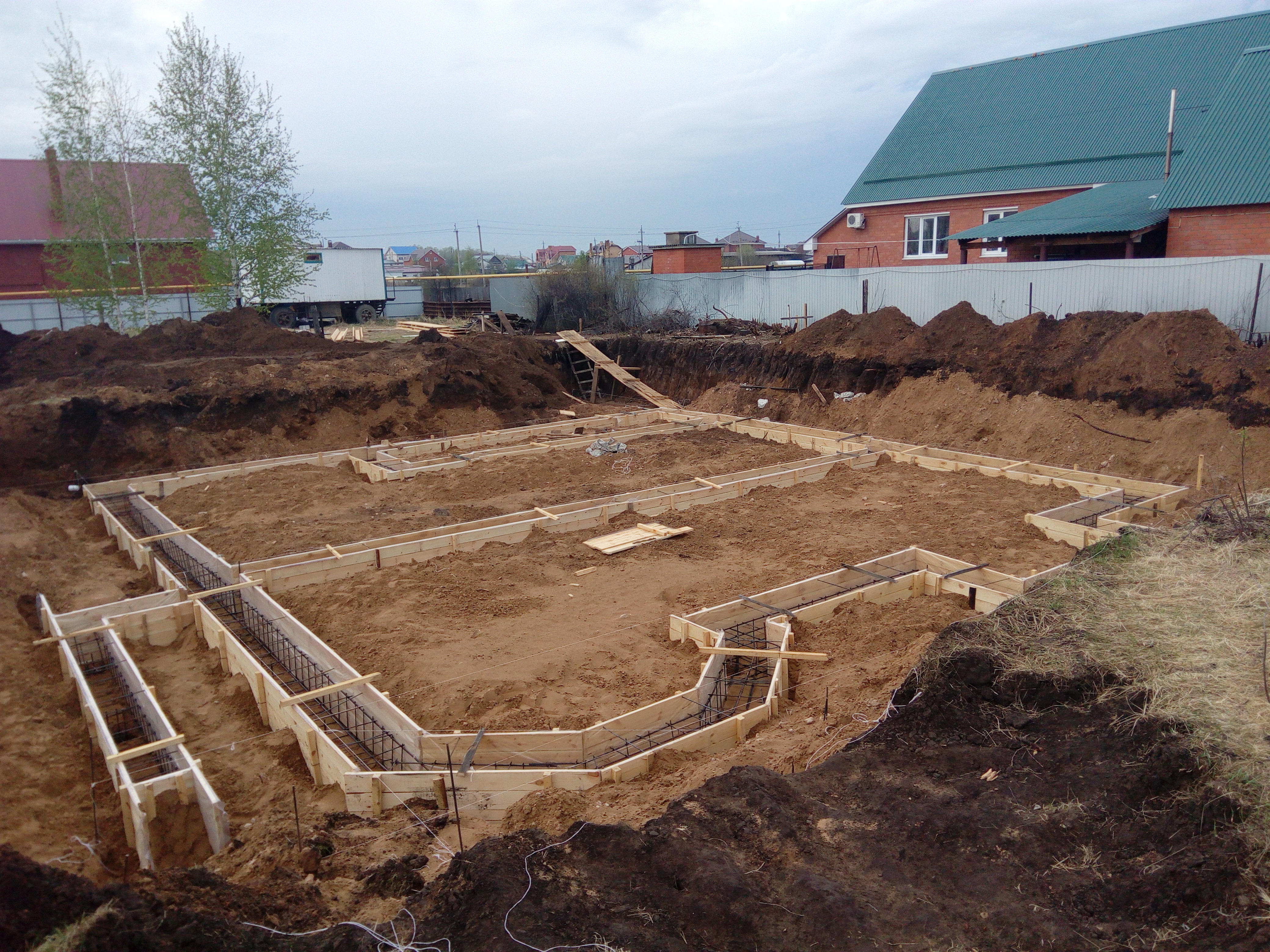 Строительство фундамента 