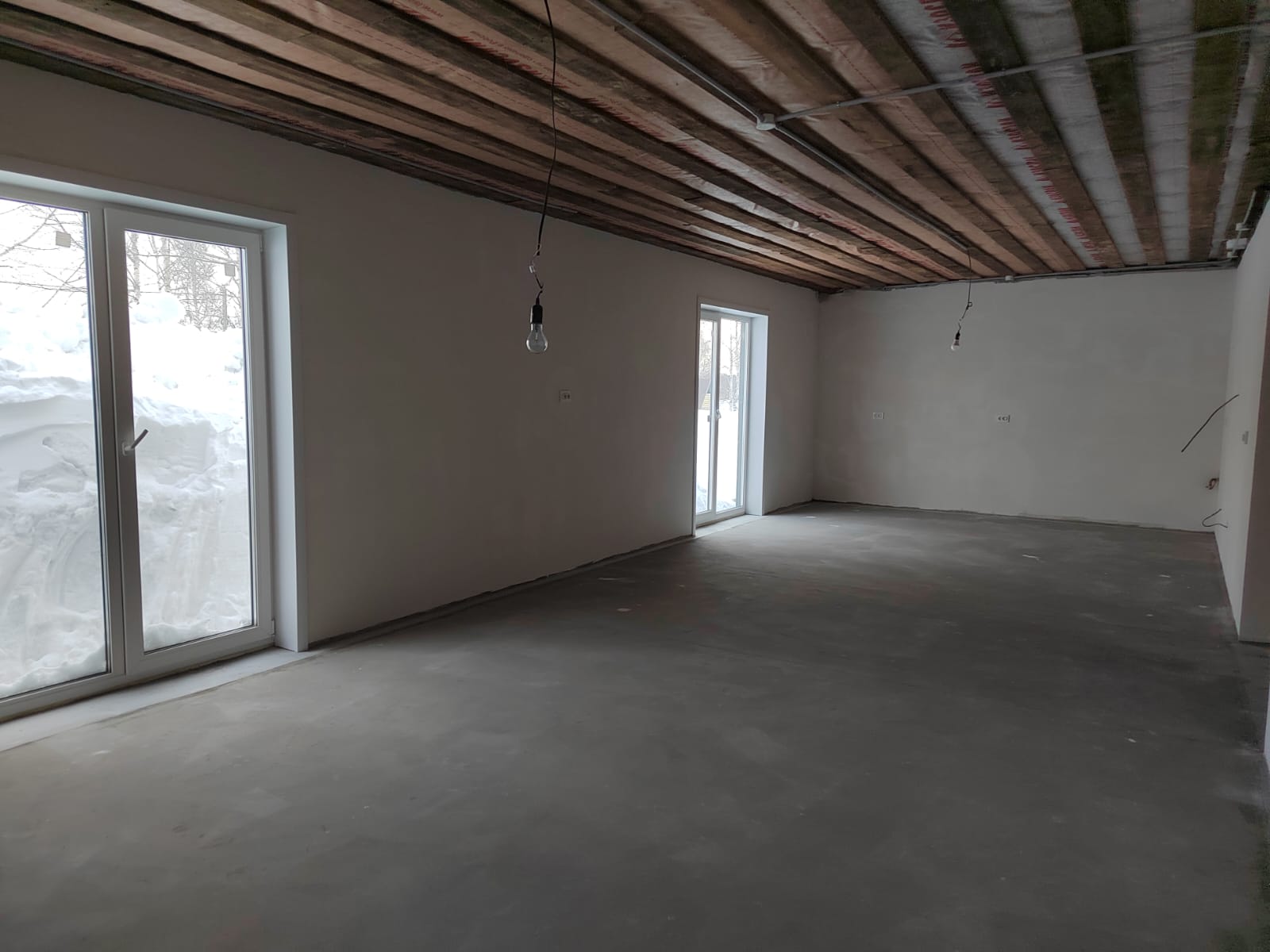 Штукатурка стен высококачественная по маякам