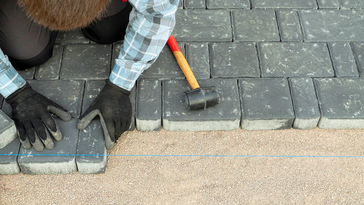 Укладка тротуарной плитки