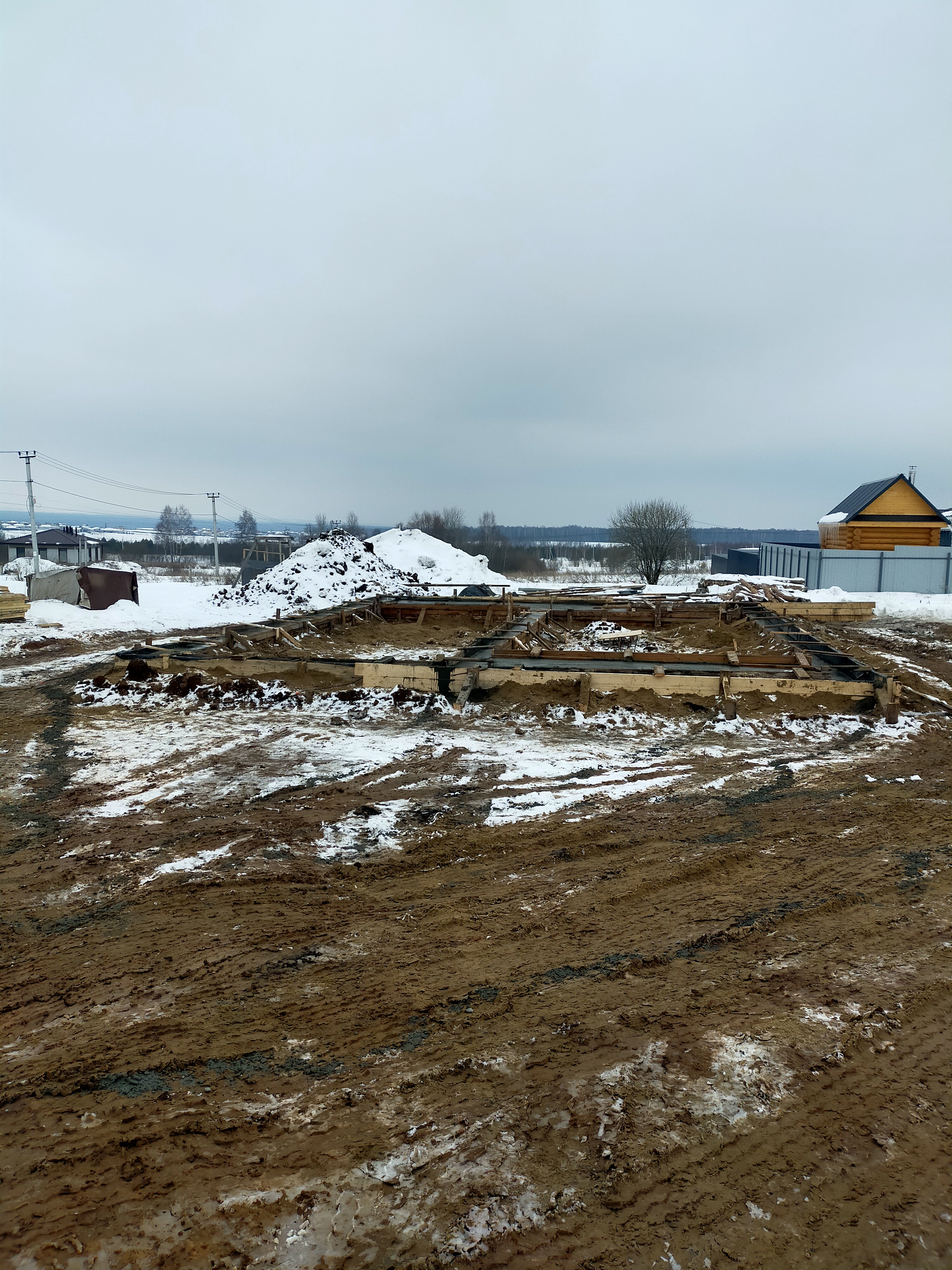 Строительство фундамента