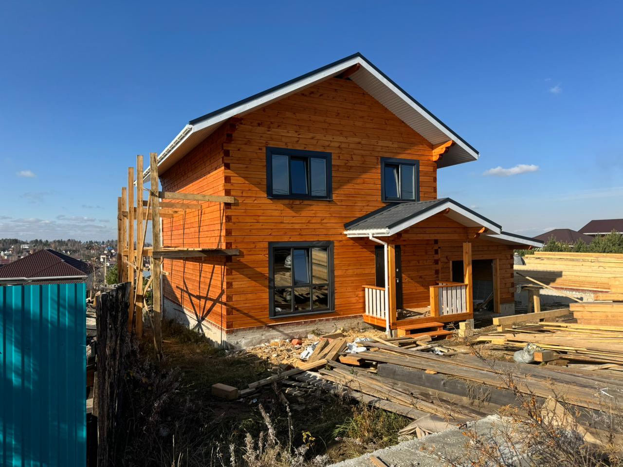 Возведение стен из бруса, кирпича и газобетона.