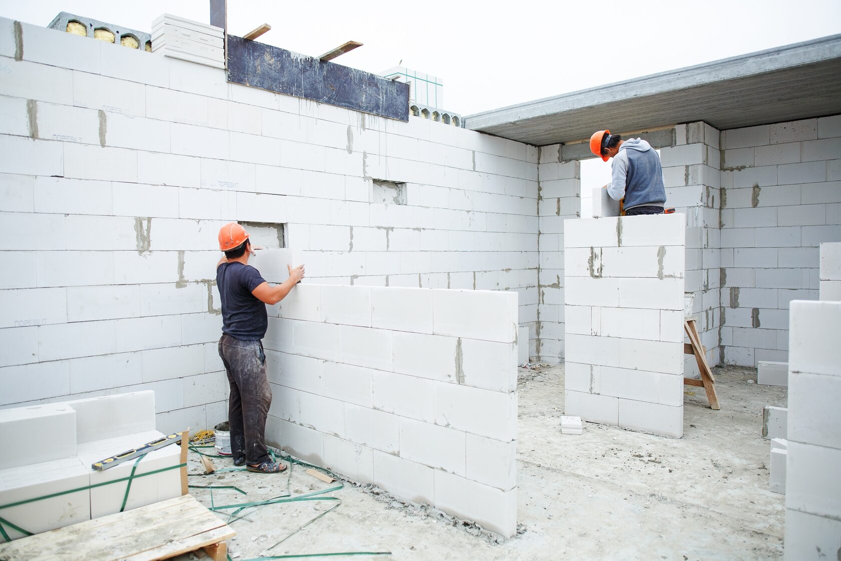 Возведение стен