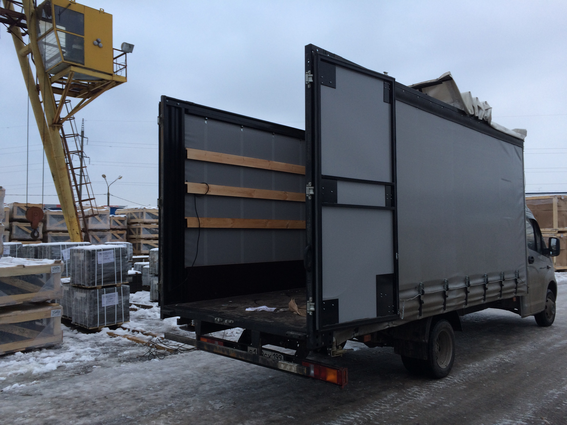 Грузоперевозки 