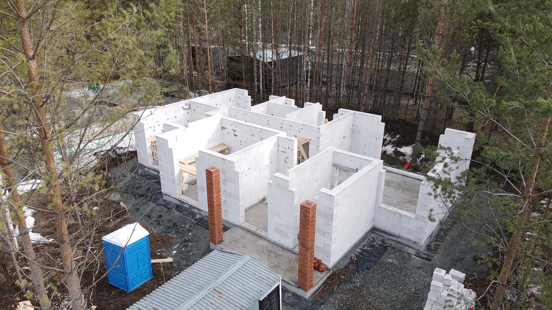 Кладка стен из газоблока