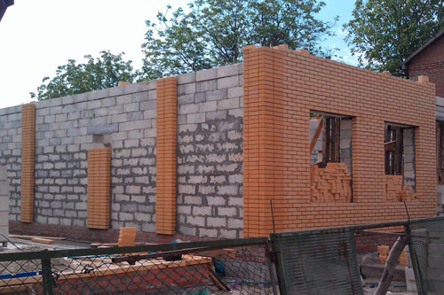 Возведение стен