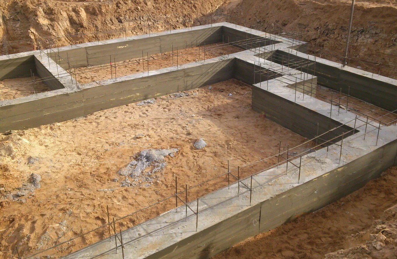 Возведение фундамента под индивидуальный дом 