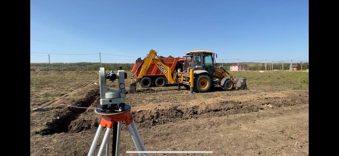 Монтаж монолитного ж/б фундамента