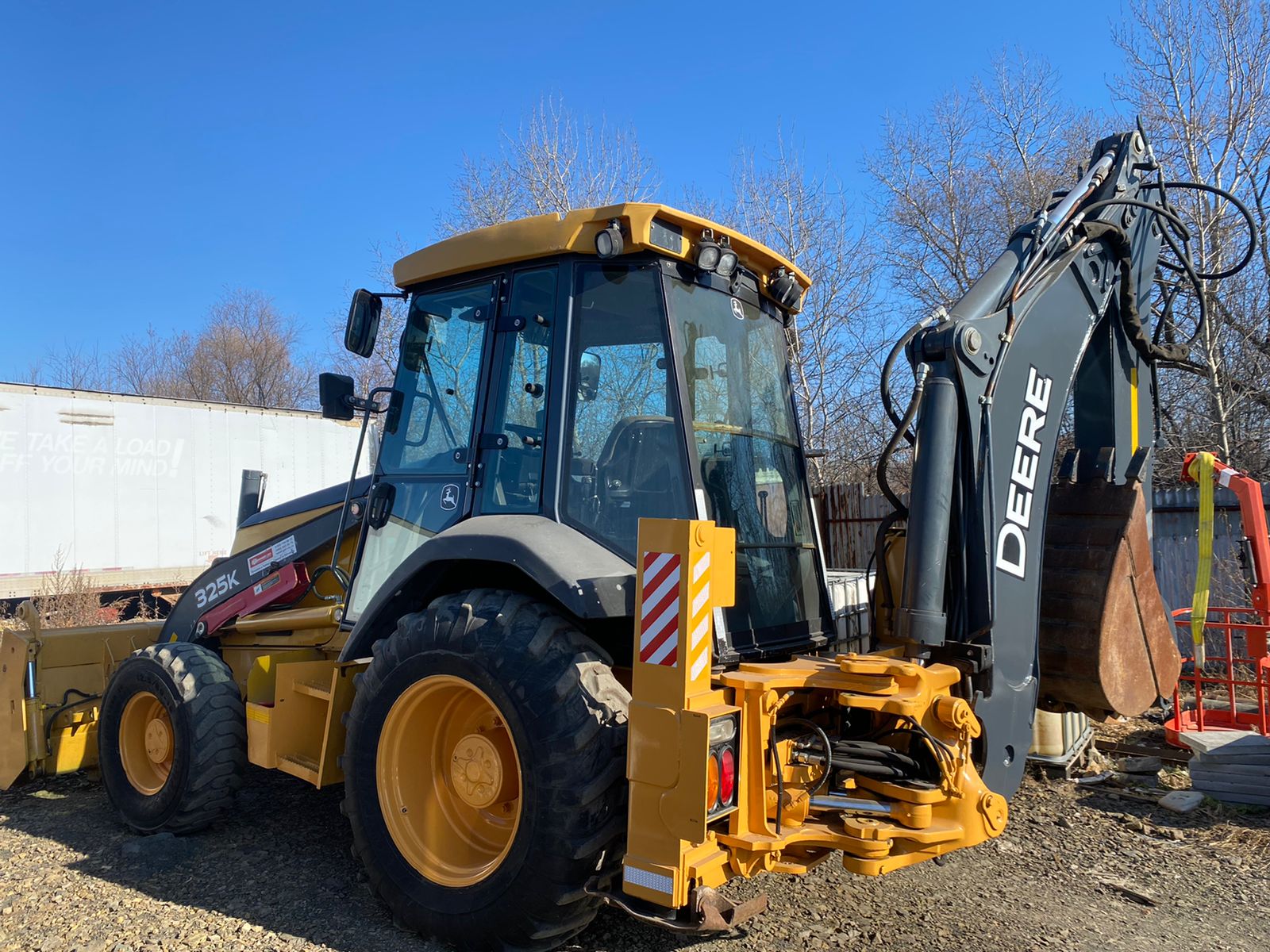 Услуги экскаватора погрузчика БЭТМЕН