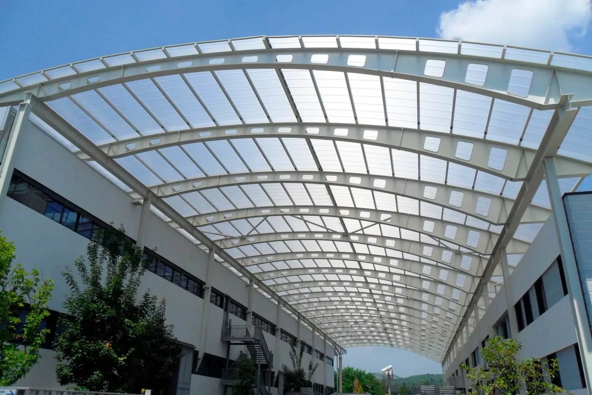 Сотовый поликарбонат 4мм прозрачный и цветной