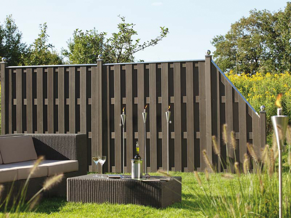 Заборы и ограждения из ДПК