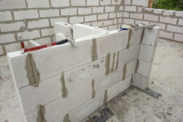 Возведение стен, монтаж перегородок