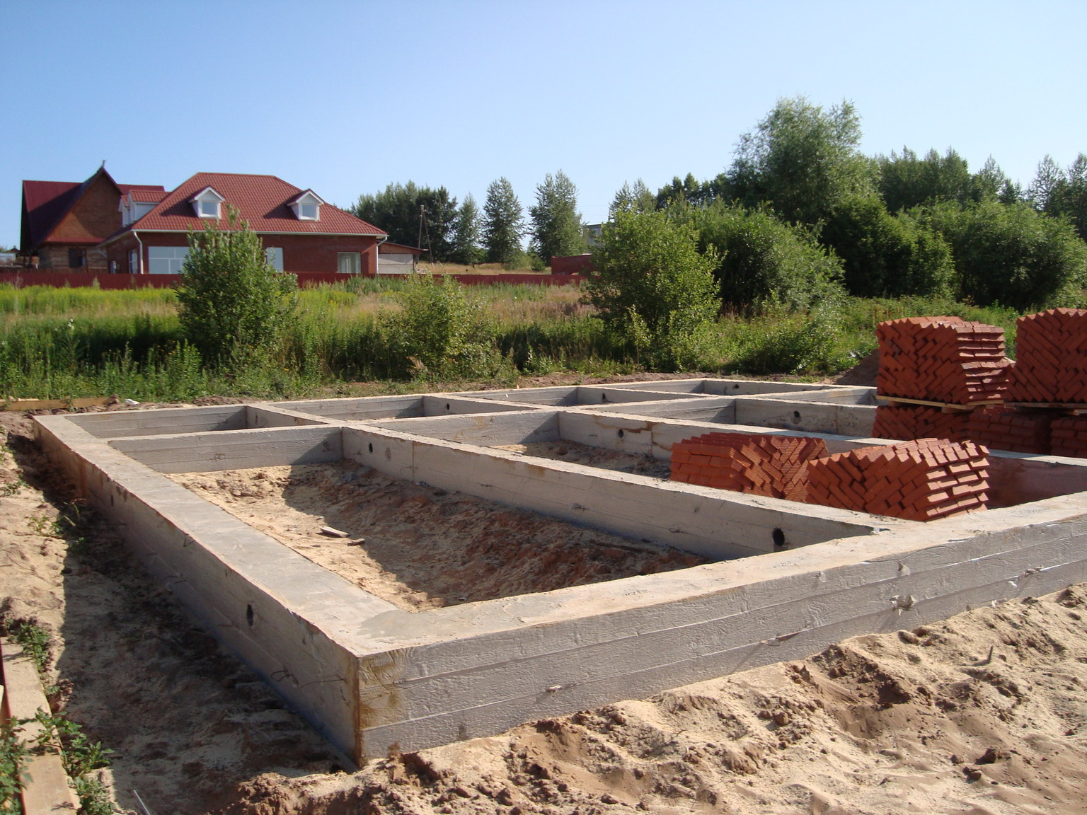 Строительство фундамента