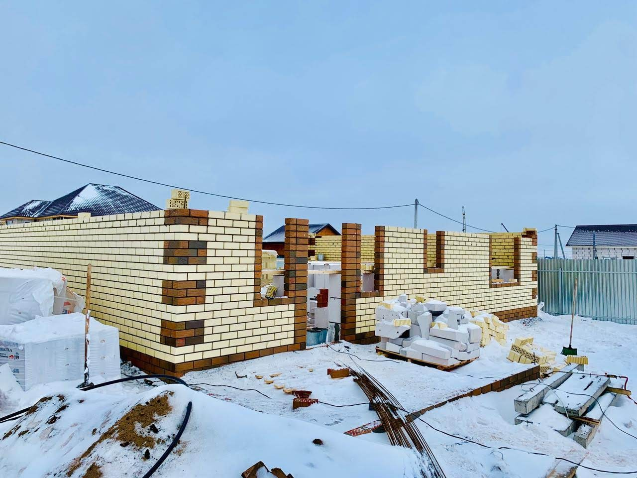 Возведение стен