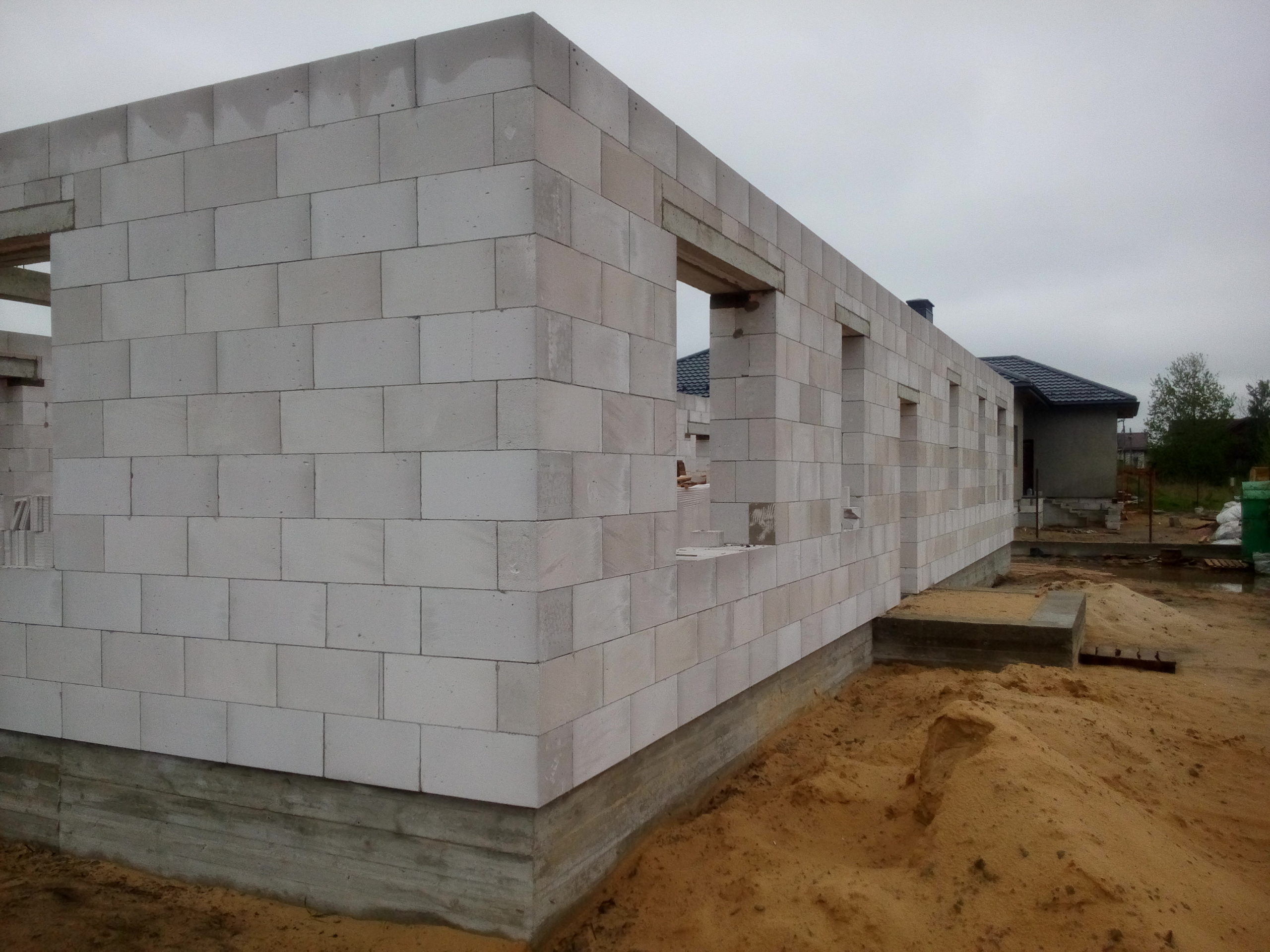 Возведение стен