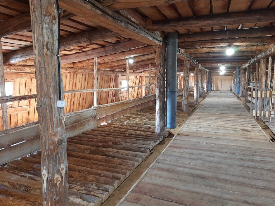 Строительство и реализация коровников во всех улусах Республики Саха (Якутия).