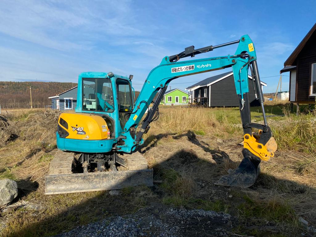 Мини-экскаватор