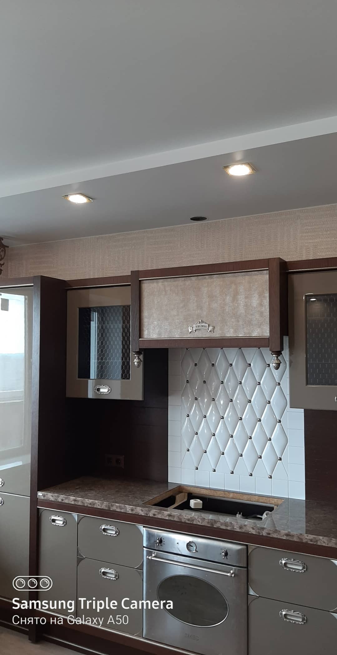 Монтаж натяжных потолков