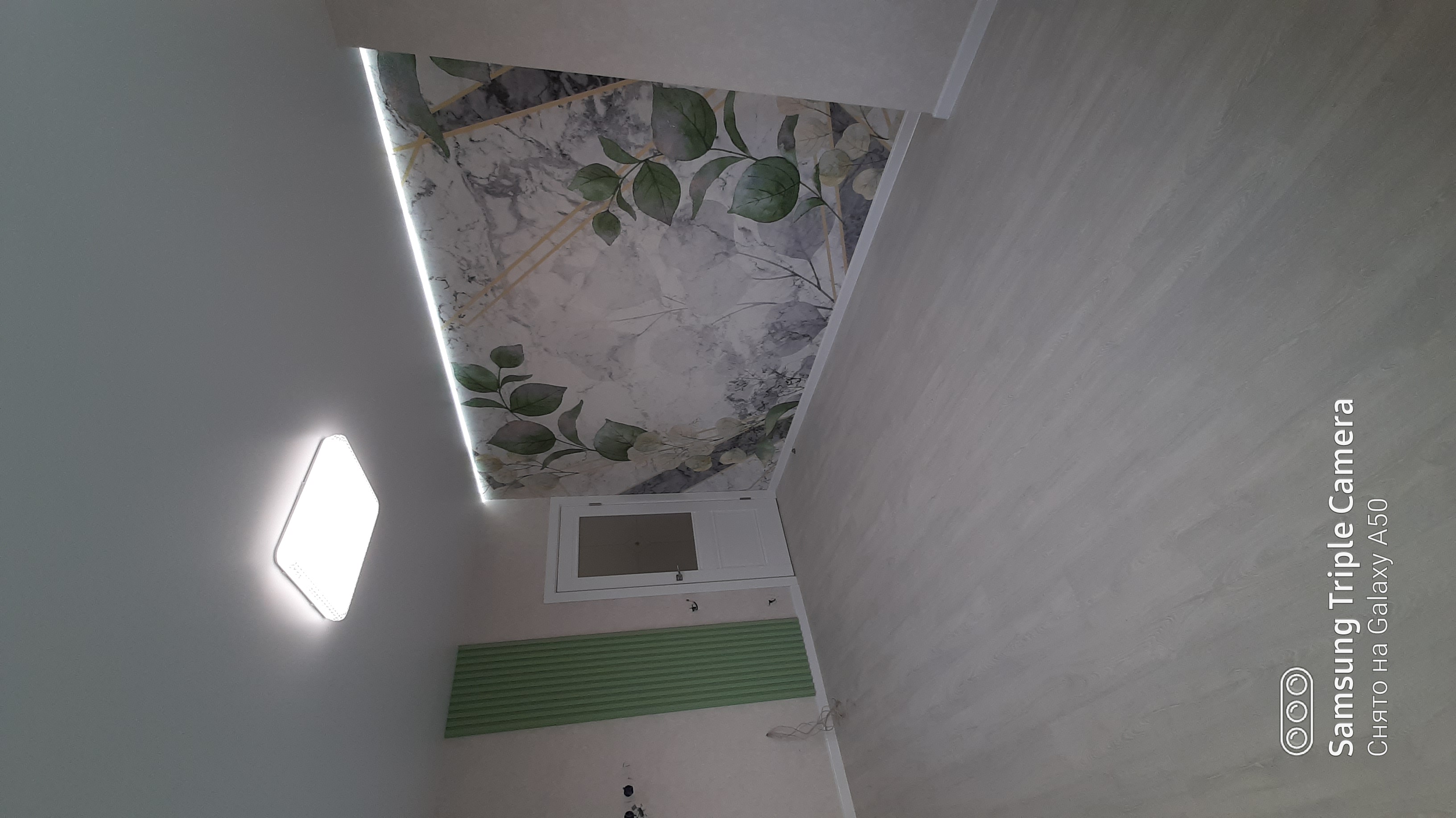 Монтаж натяжных потолков