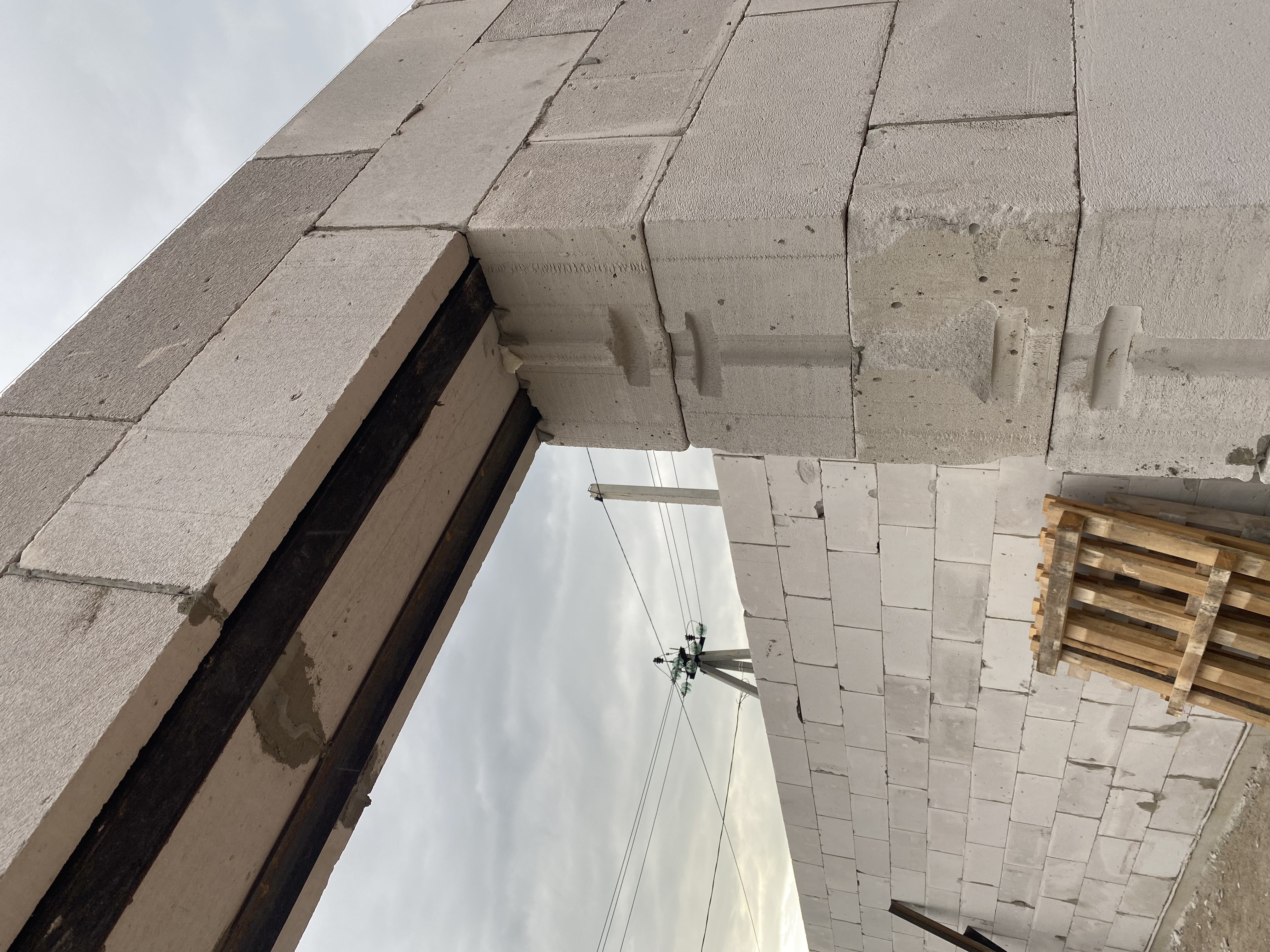 Возведение стен из газобетона