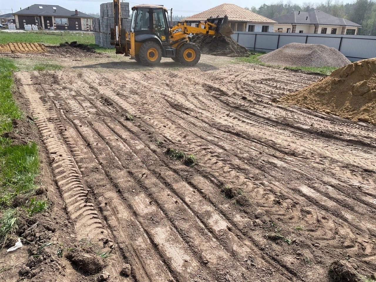 Возведение плитного фундамента