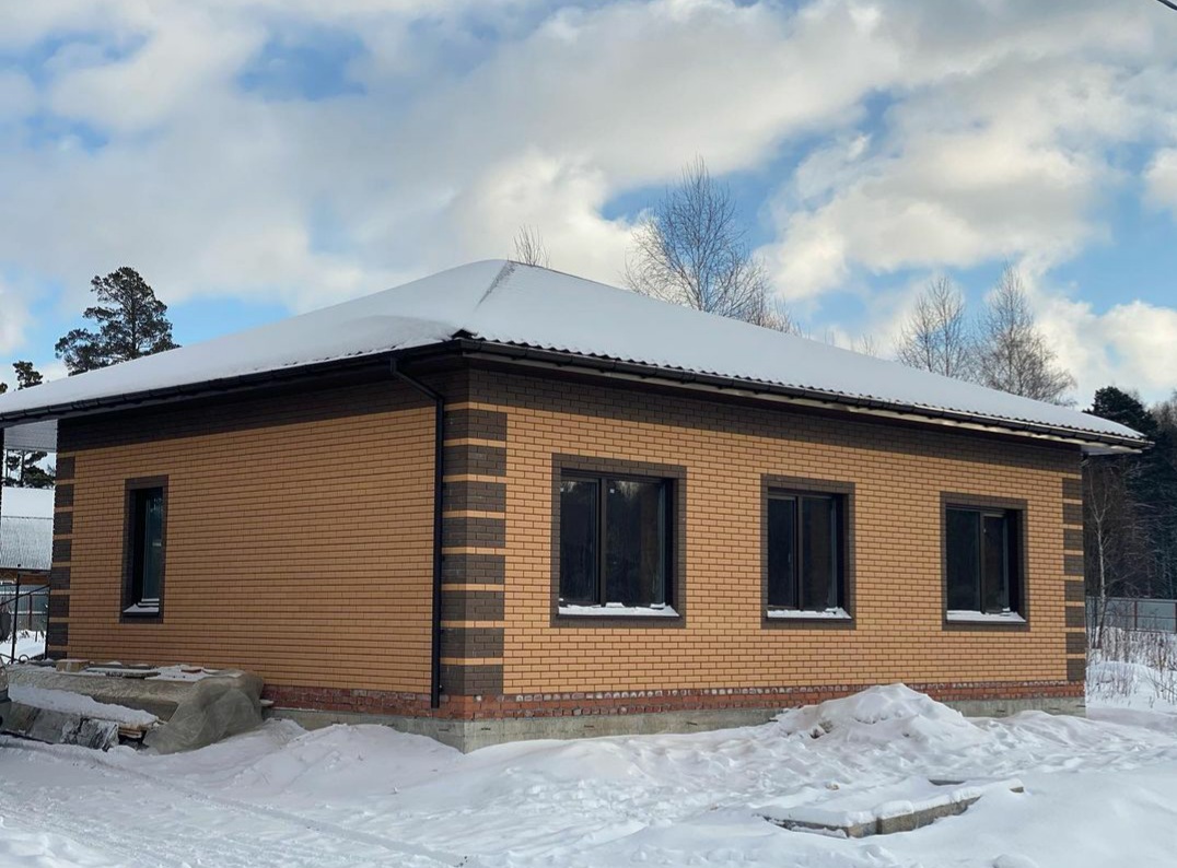 Возведение стен жилых домов