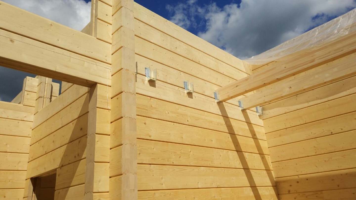 Предоставляем услугу по производству и возведению стен